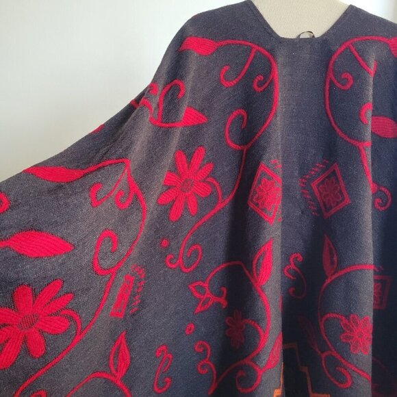 Mixit Fringed Women’s Square Poncho / Coat (Desigual) -Size: One size fits most - Picture 9 of 15